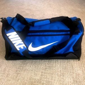 Blue Nike large duffle gym bag